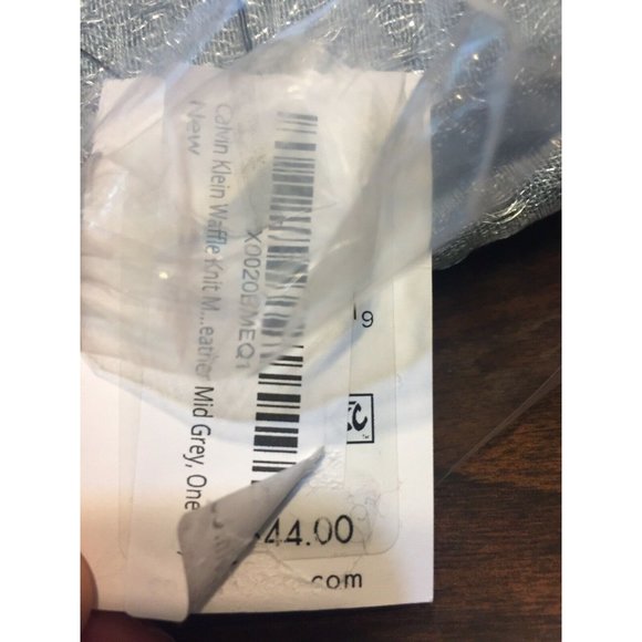 Calvin Klein Waffle-Knit Evening Wrap - Picture 5 of 5